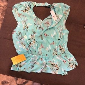 Cute spring /summer blouse !